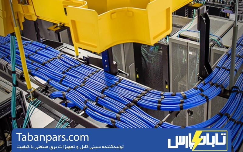 نقش بست کمربندی در مدیریت کابل ها و بهینه سازی فضا 1 آشنایی با انواع بست کمربندی و تأثیر انتخاب نوع مناسب بر مدیریت کابلها