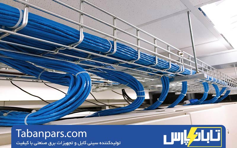 دلایل استفاده از سینی کابل به جای لوله